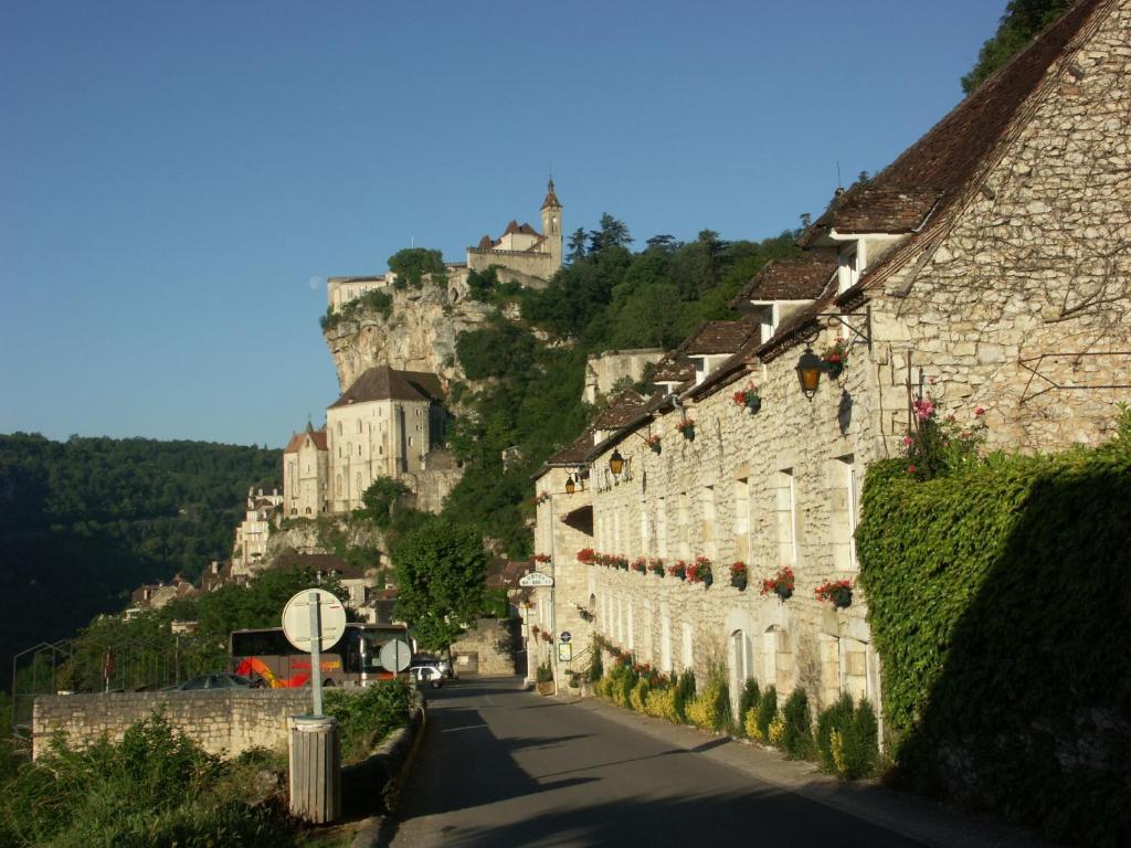 Auberge Du Relais D'Auniac Gourdon-en-quercy Exteriér fotografie